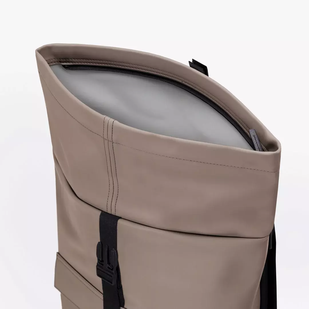 Ucon Acrobatics Jannik Medium Lotus Infinity Dark Sand Rolltop Rucksack beige